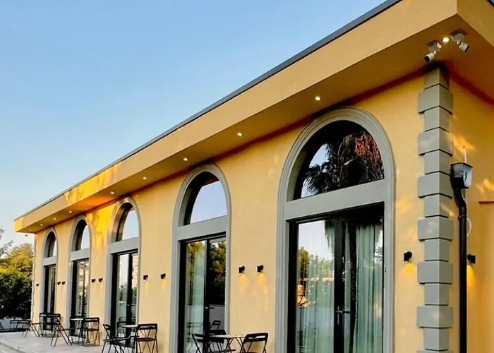 Villa Shehu